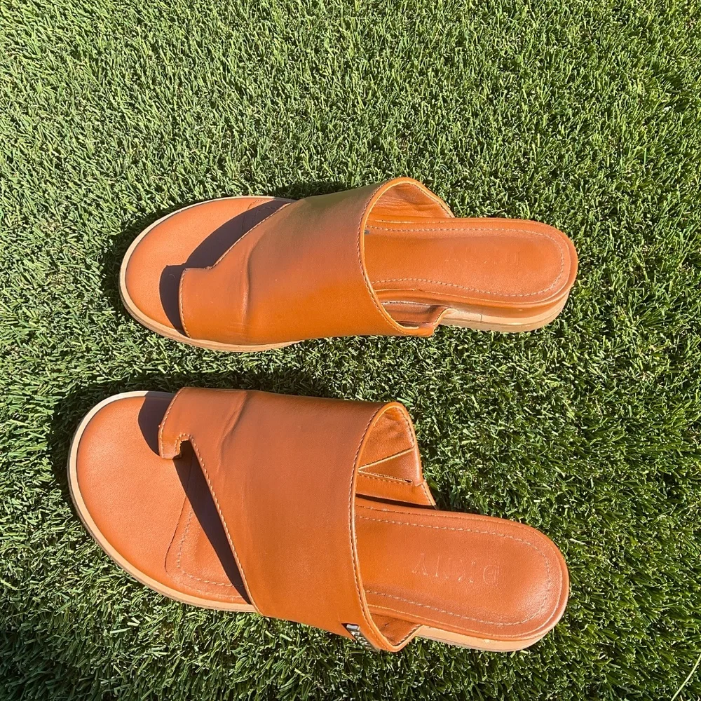 DKNY Brown Leather Sandals - Picture 3 of 4